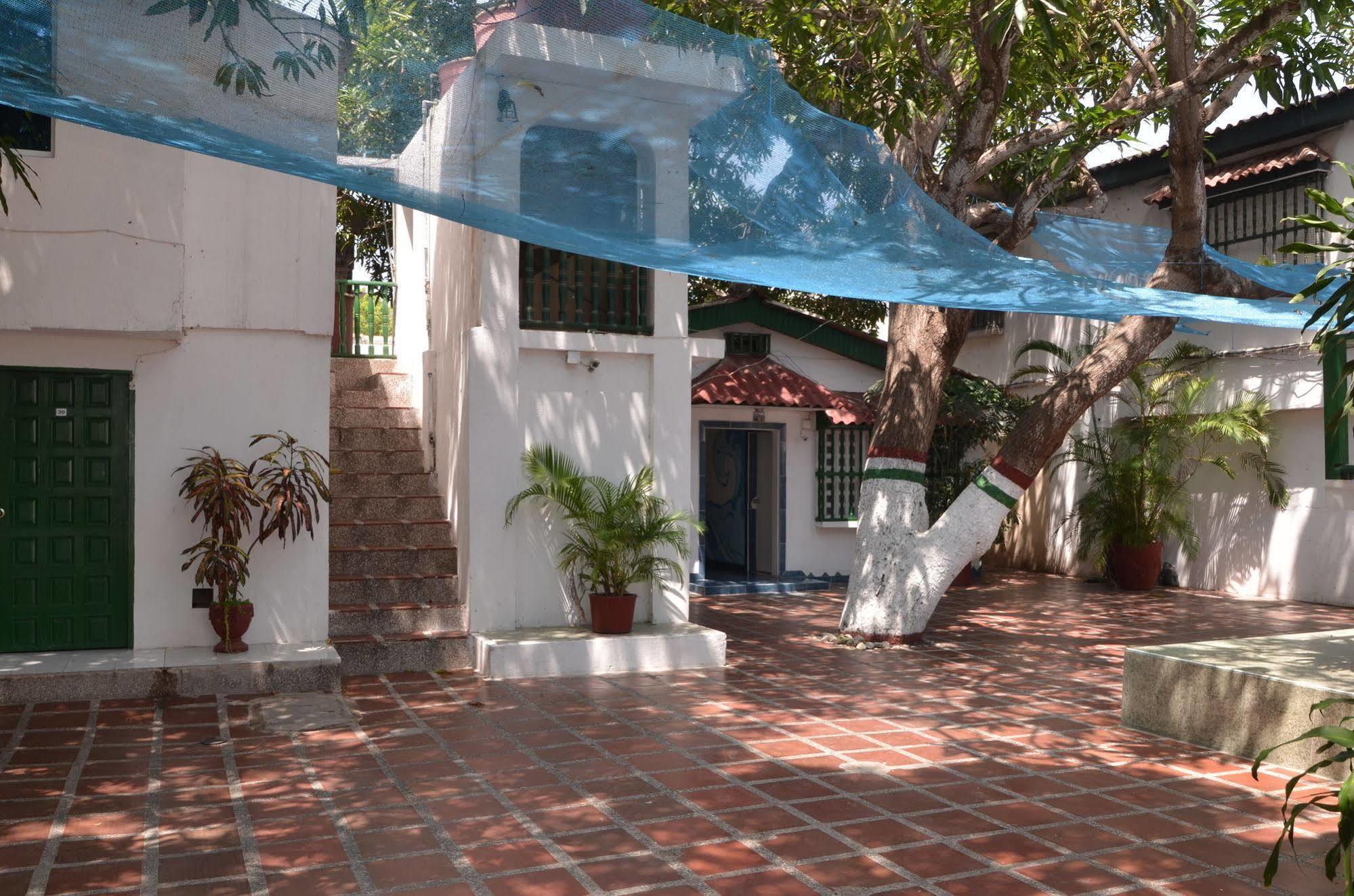 Hotel Vargas Airport Cartagena Εξωτερικό φωτογραφία