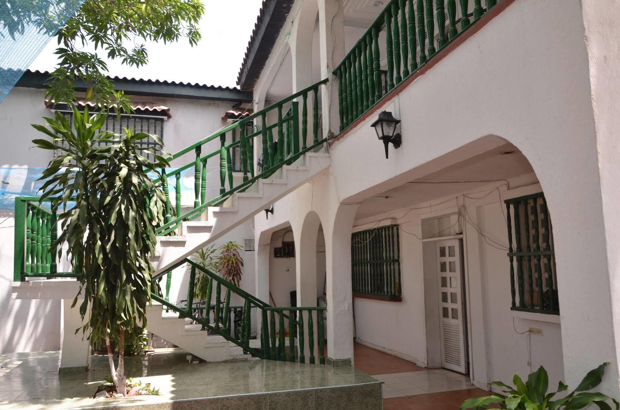 Hotel Vargas Airport Cartagena Εξωτερικό φωτογραφία