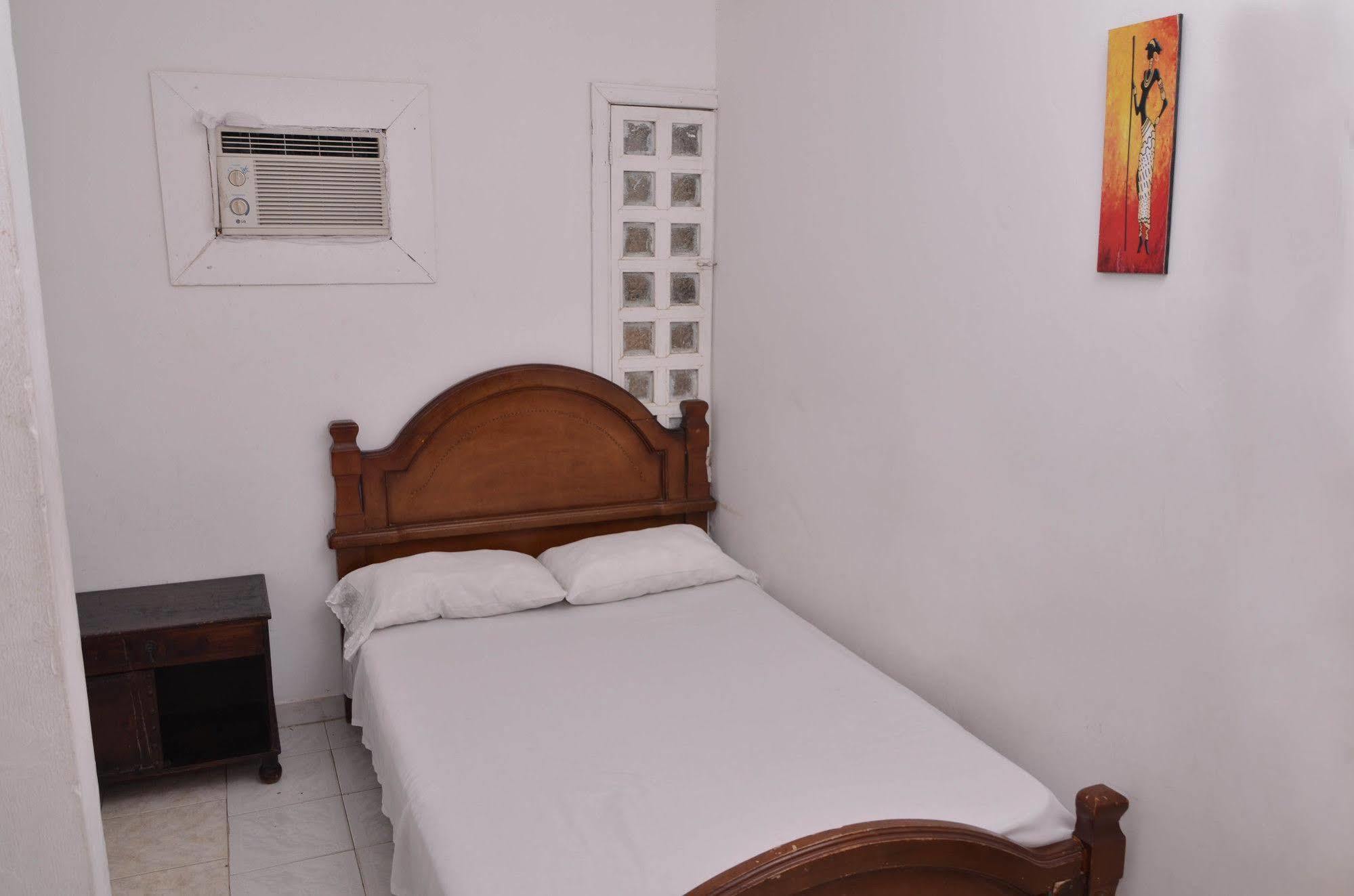 Hotel Vargas Airport Cartagena Εξωτερικό φωτογραφία