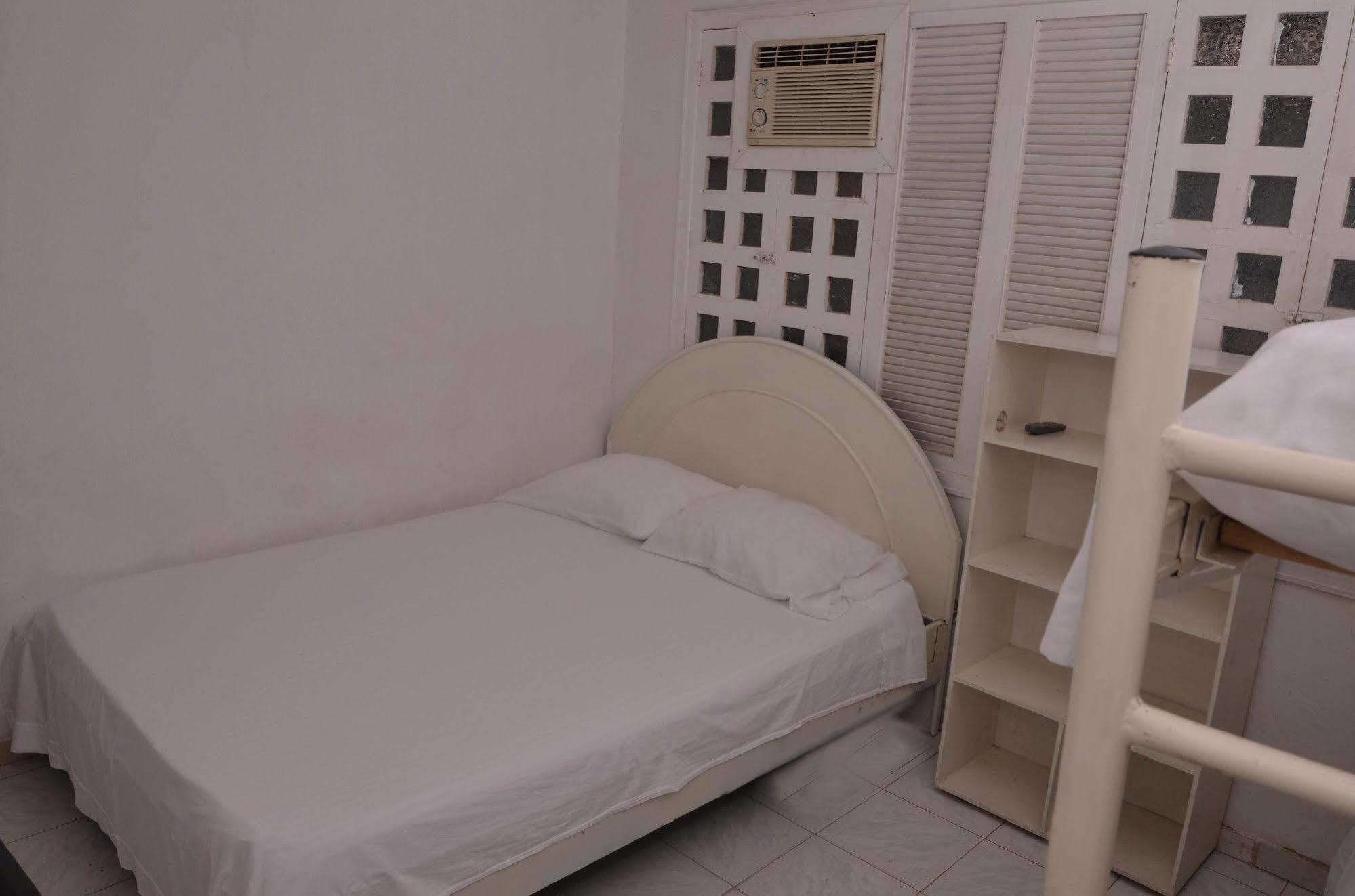 Hotel Vargas Airport Cartagena Εξωτερικό φωτογραφία