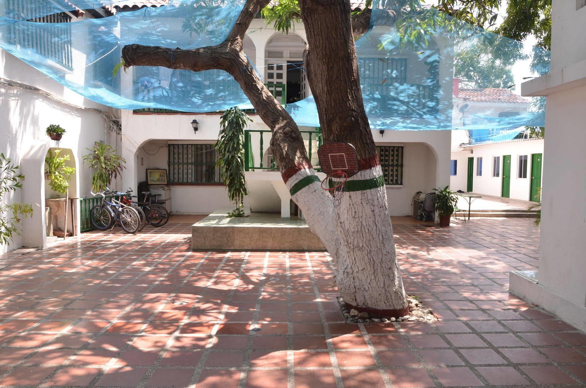 Hotel Vargas Airport Cartagena Εξωτερικό φωτογραφία